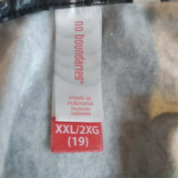 Two mini dresses - Picture 5 of 8